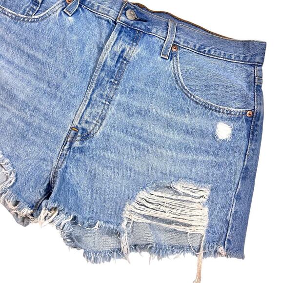 LEVIS 501 Button Fly Coastal Cowgirl Summer Grunge Festival Shorts Raw Hem 30" - Picture 4 of 7